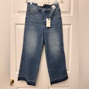 Judy Blue Medium Wash Wide Leg Crop Jeans
